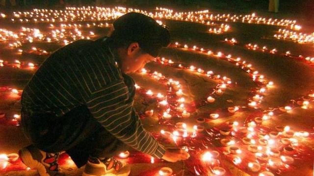 Free Pollution Diwali Lines